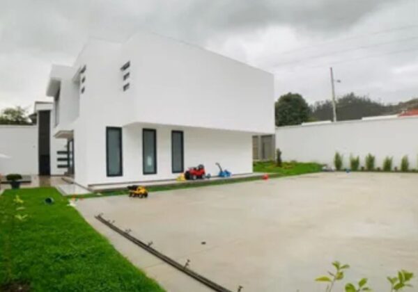 HERMOSA CASA EN VENTA