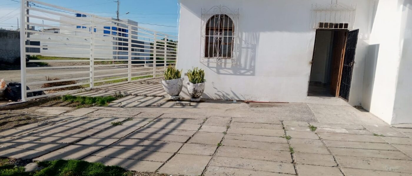 PROPIEDAD EN SALINAS