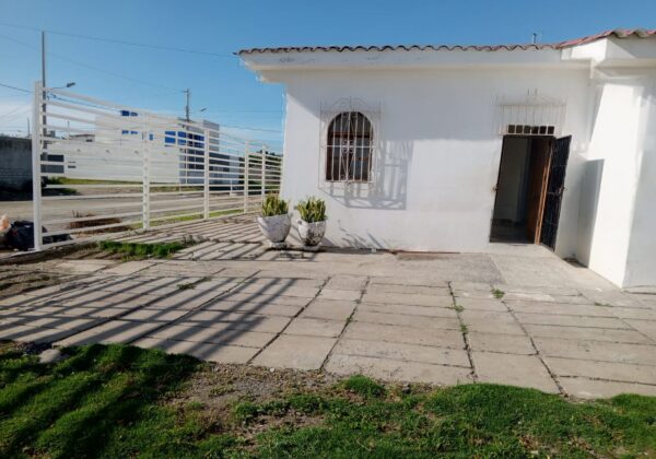 PROPIEDAD EN SALINAS