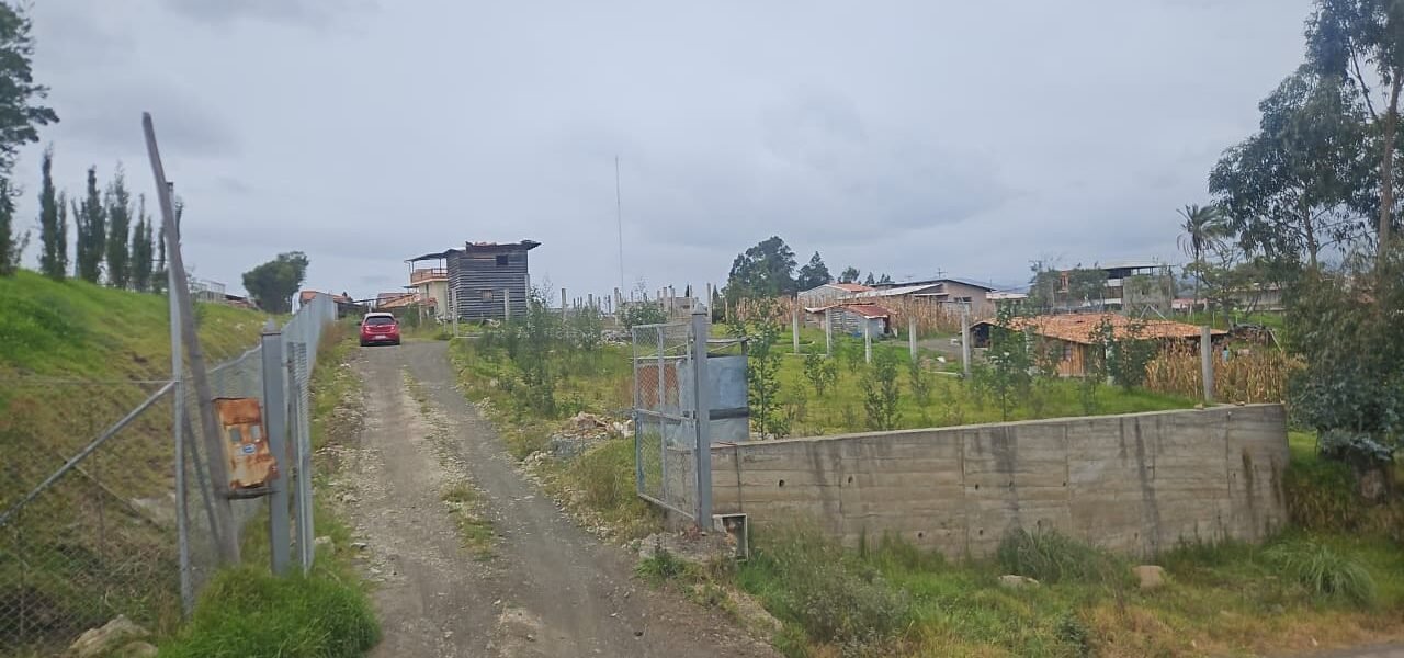 Terreno sector llanaturo