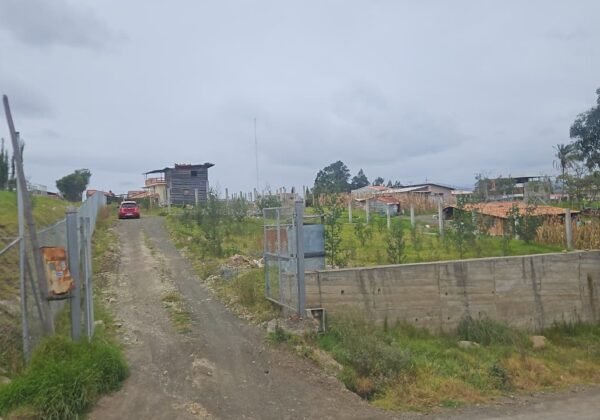 Terreno sector llanaturo
